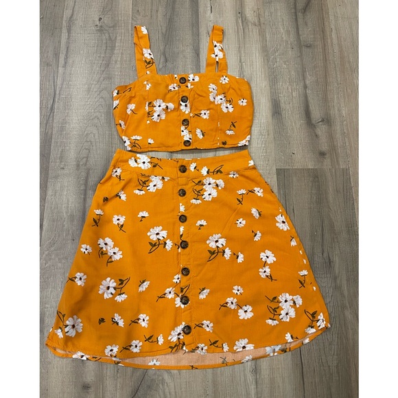 GARAGE Matching Floral Set - Picture 3 of 7